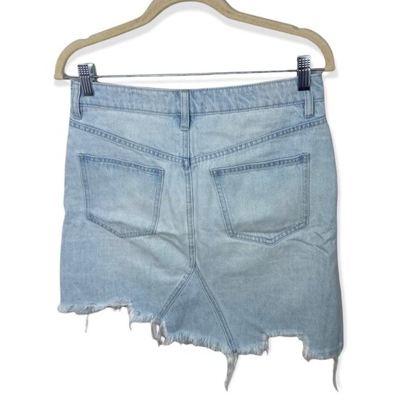 Free People Going Rogue Denim Skirt Size 26 Button Fly Light Wash Raw Hem Boho - Picture 8 of 8